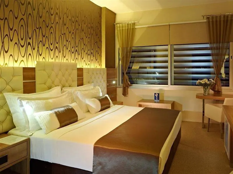 איזמיר Orty Airport Hotel