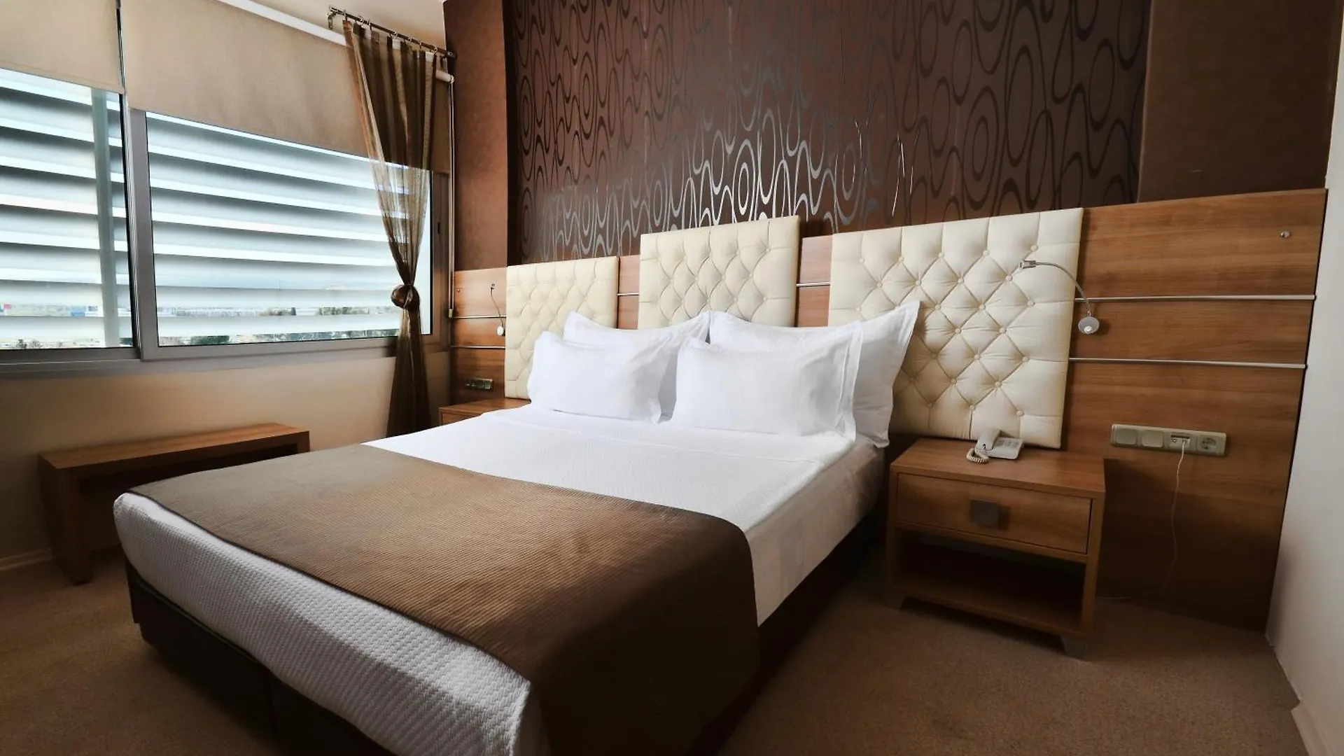 איזמיר Orty Airport Hotel 4*,  טורקיה